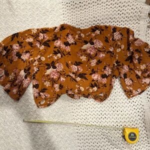 American eagle XS Floral Women's Top in Orange and Pink